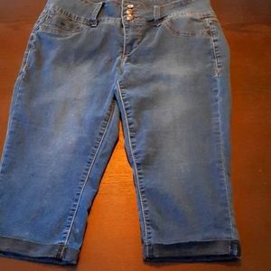 Royalty for Me Women 10P Crop Jeans